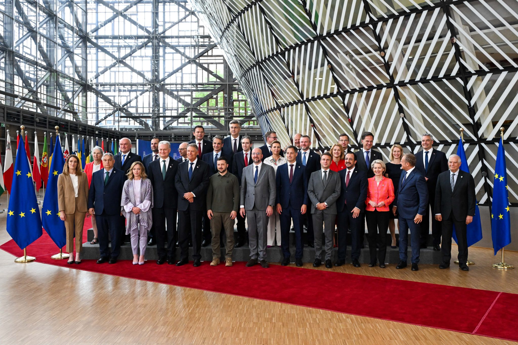 EU leaders adopt Strategic Agenda 2024-2029, preparing for an enlarged ...